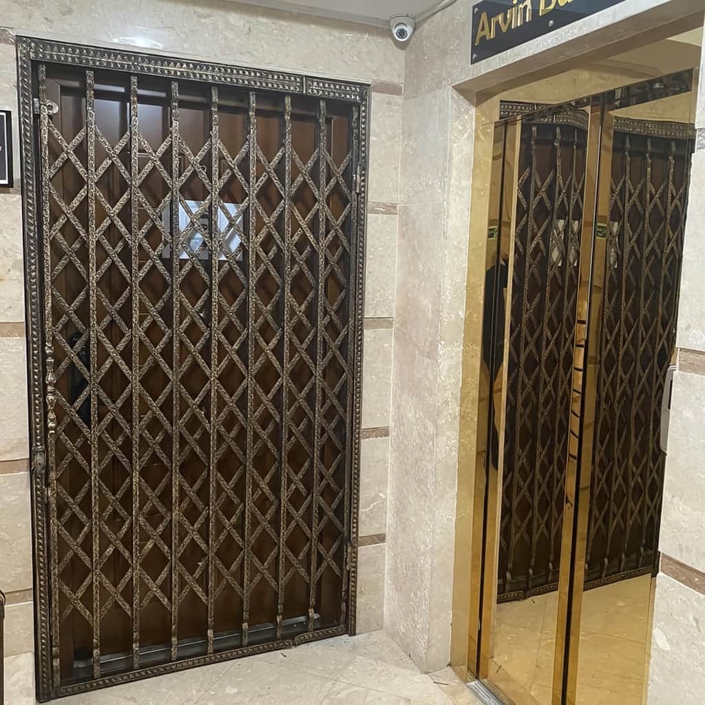 سفارش درب آکاردئونی پنج گل دوبل مطابق نمای ورودی