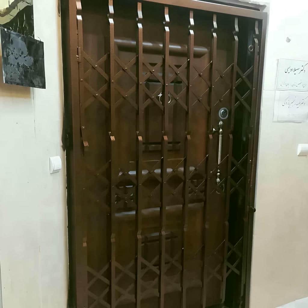 خرید درب آکاردئونی ضد سرقت آپارتمان با پوشش ضدزنگ