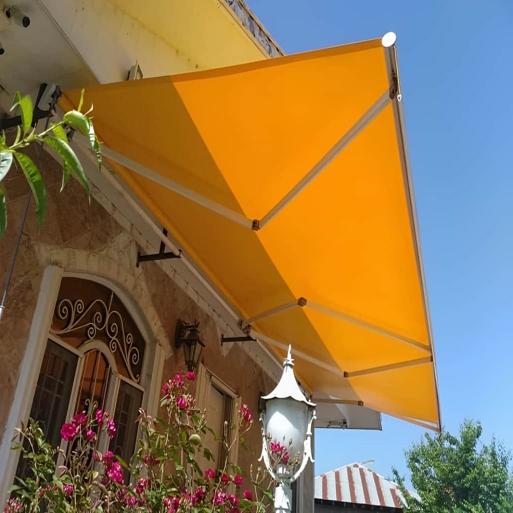 رنگ سایبان برقی تجاری با نصب تراز روی نمای ورودی رنگ سایبان برقی تجاری با نصب تراز روی نمای ورودی