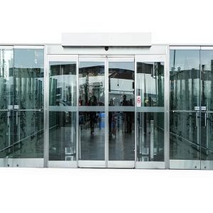 6 نمونه درب اتوماتیک شیشه ای اداری کارتخوان مدرن