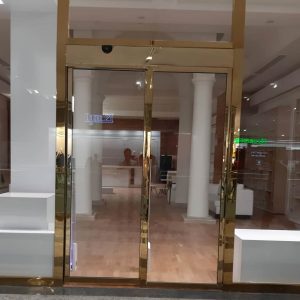 6 نمونه درب اتوماتیک شیشه ای ورودی ساختمان اداری مدرن