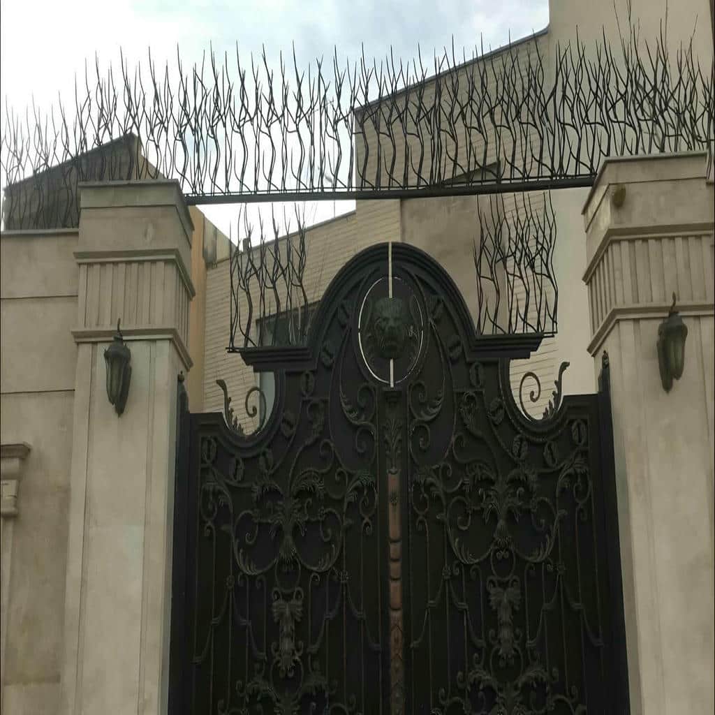 خرید حفاظ سرنیزه ای دیوار حیاط با مدل مقاوم