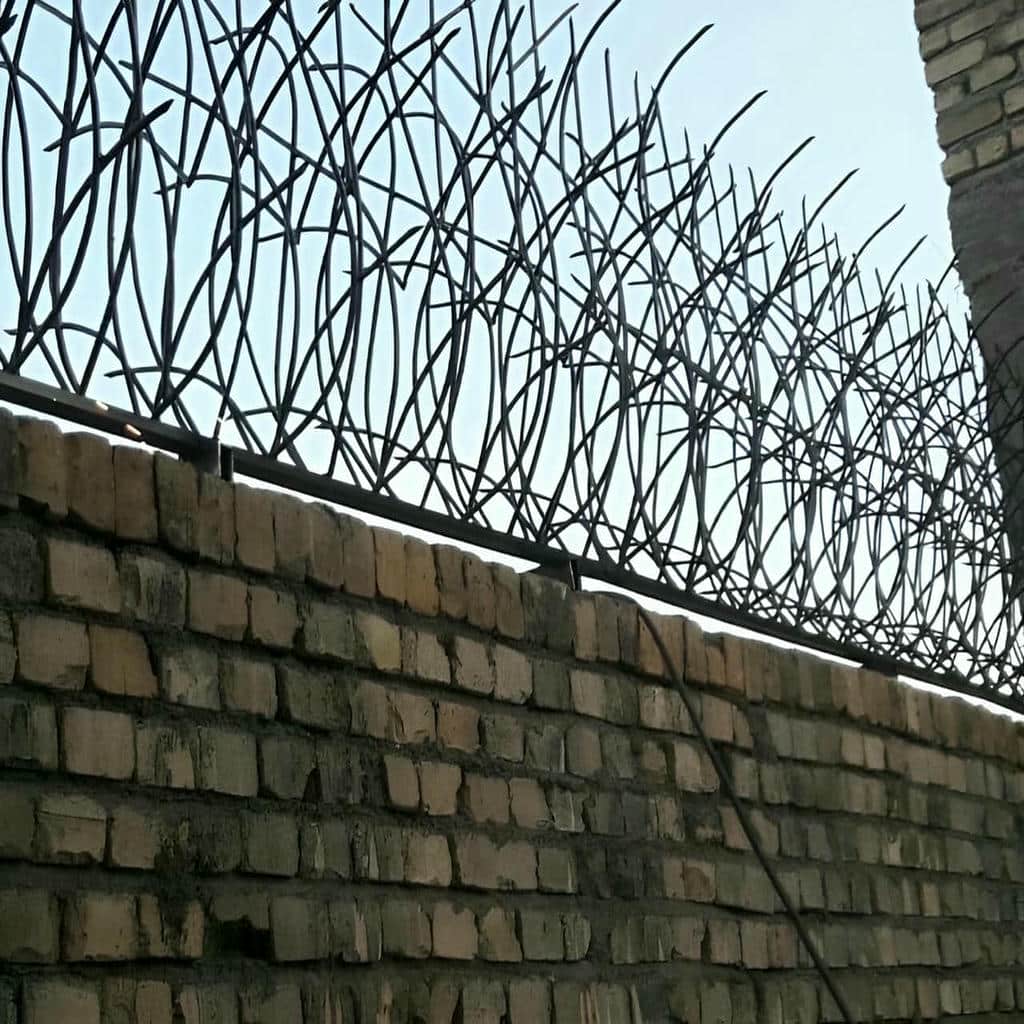 سفارش حفاظ دیوار ضد سرقت میلگردی با مدل پرتراکم