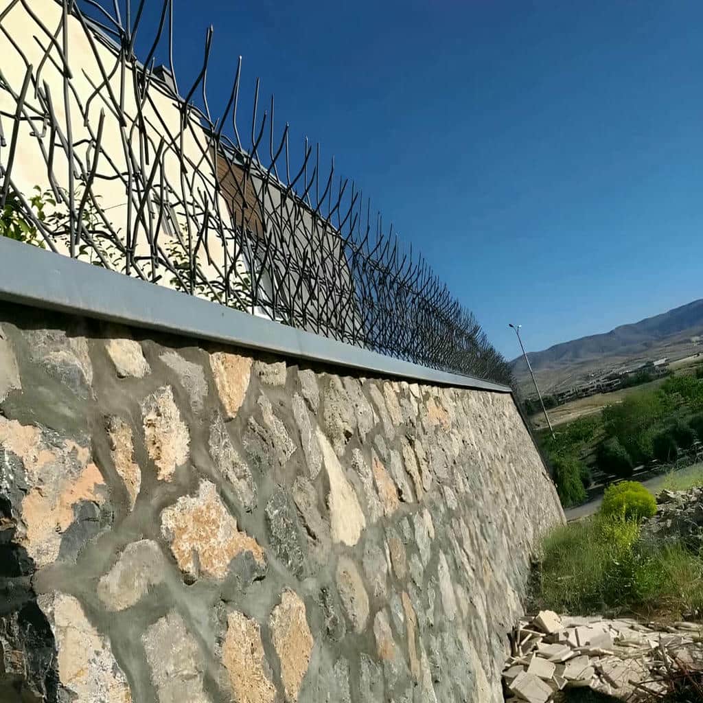 حفاظ دیوار کوتاه حیاط سفارشی