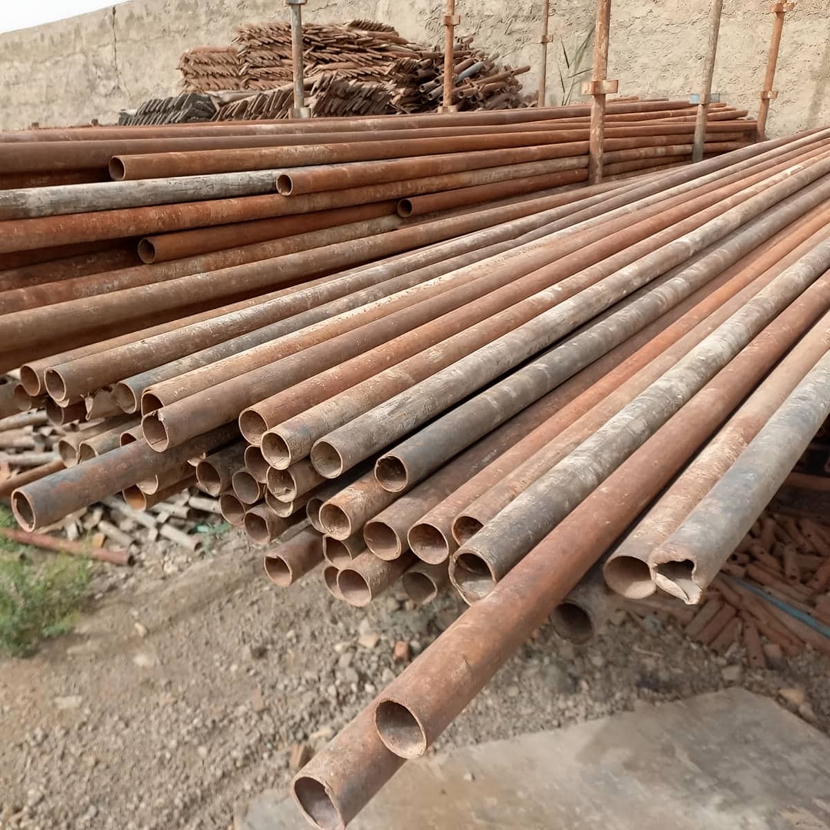 داربست حفاظتی و ایمنی با پوشش محافظ سقوط مصالح داربست حفاظتی و ایمنی با پوشش محافظ سقوط مصالح
