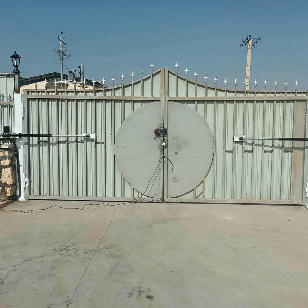 جک درب تک لنگه با فتوسل ایمنی کنار مسیر