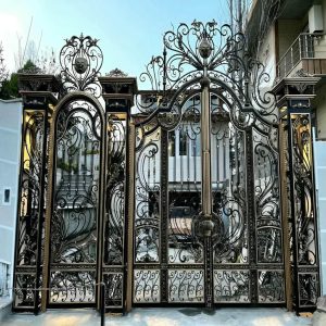 8 نمونه درب حیاط فرفورژه شیک