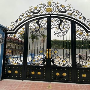 6 مدل درب حیاط بزرگ مقاوم