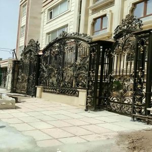 6 مدل درب حیاط سفید طلایی شیک