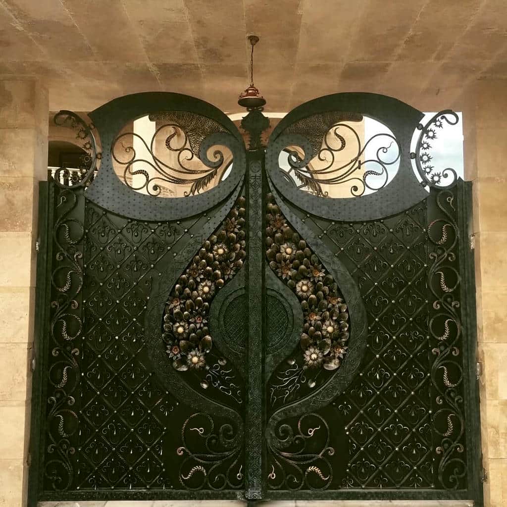درب پارکینگ سنگین با ریل صنعتی تراز