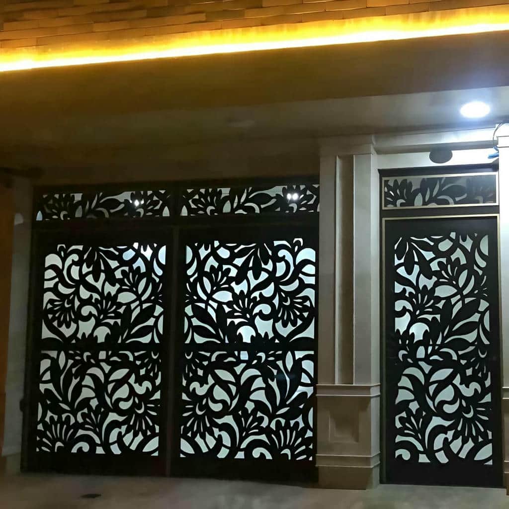 درب ویلایی فرفورژه با رنگ کوره ای مشکی