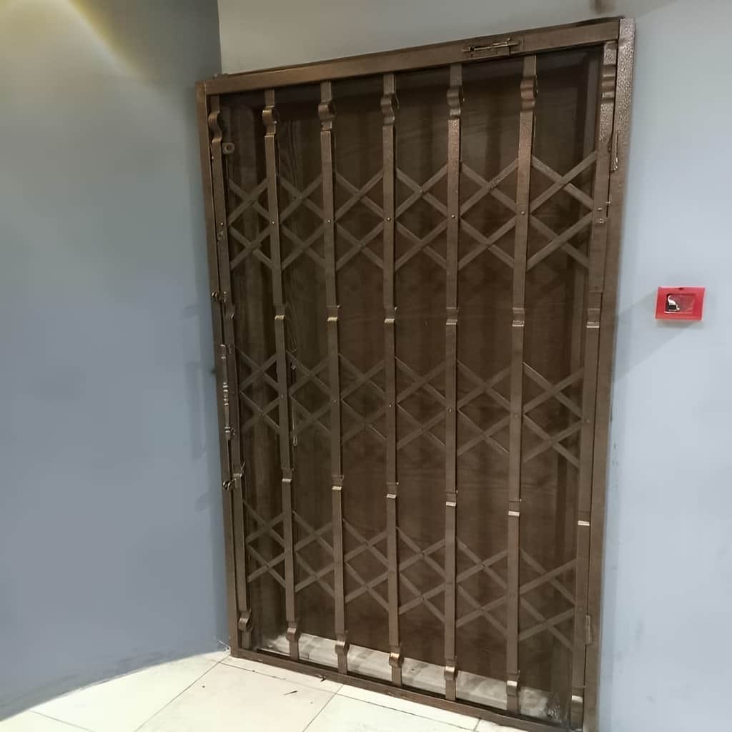 حفاظ نرده ای بازشو آکاردئونی چه مزیتی دارد ؟