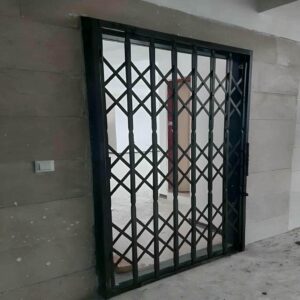 درب کشویی تاشو (حفاظ آکادرئونی)