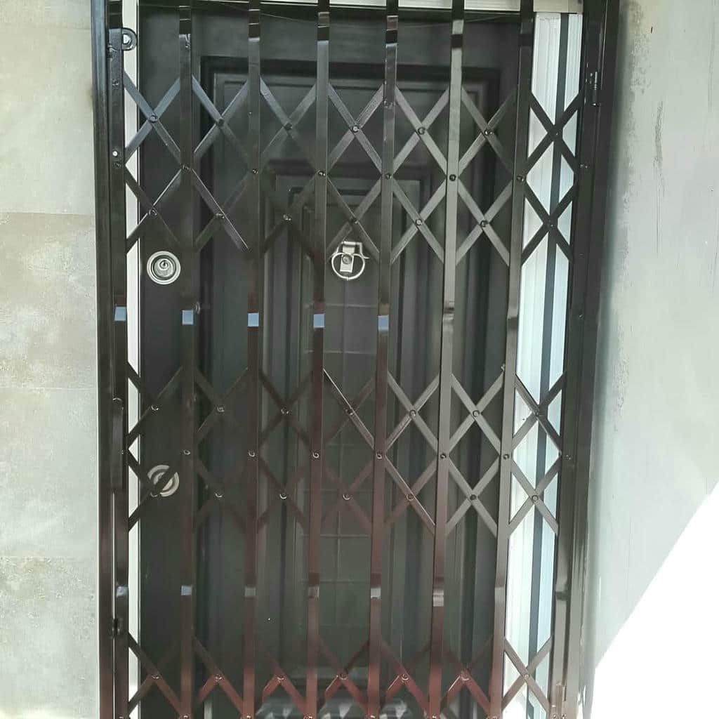 نرده آکاردئونی با پروفیل فلزی مناسب پروژه های نوساز