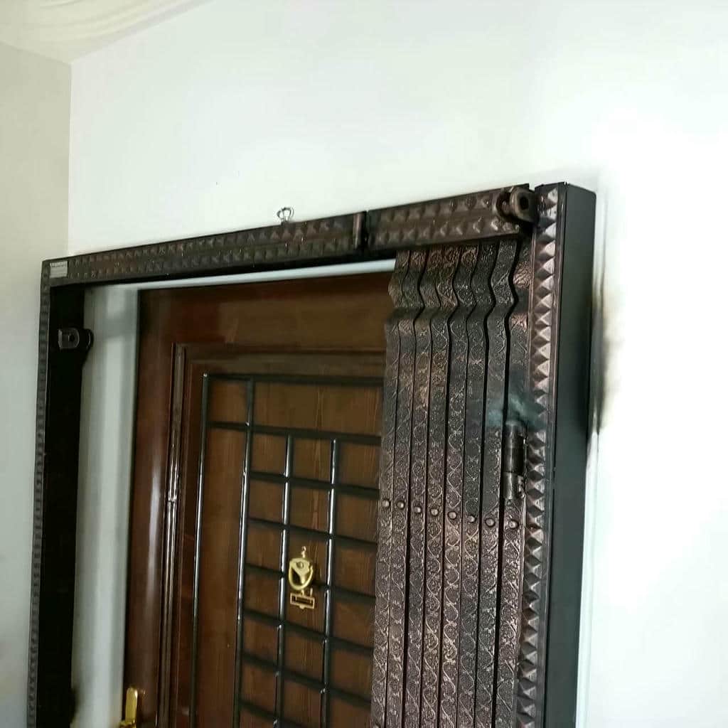 حفاظ جمع شونده با اتصالات منظم و حرکت روان