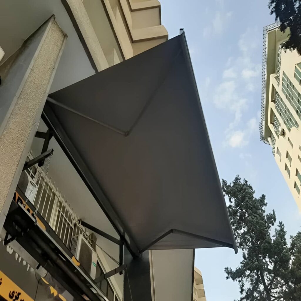 سایبان اتوماتیک مقاوم در برابر باد و باران