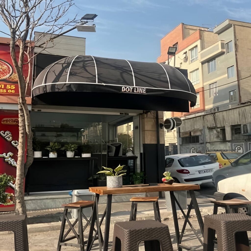 سایبان پارکینگ در نمونه کار فضای گرم و خشک