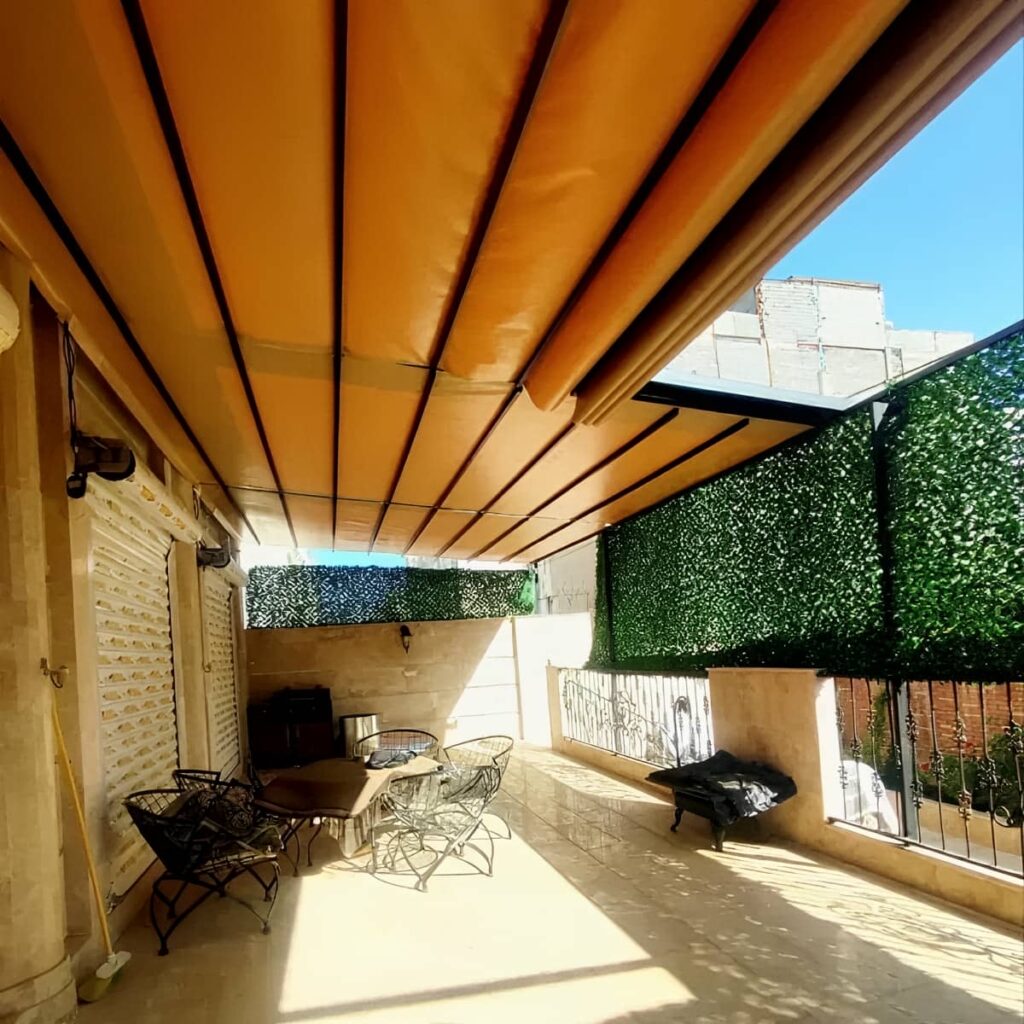 سقف متحرک پارچه ای با سازه فلزی