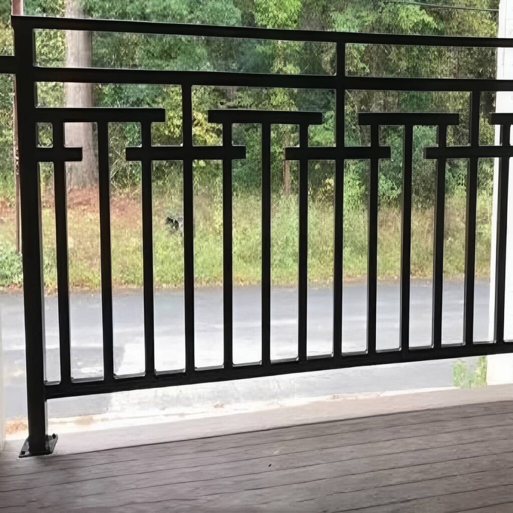 نرده مدرن بالکن با طراحی مینیمال و ظاهر ساده