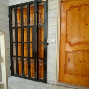 خرید حفاظ آکاردئونی پشت درب اپارتمان