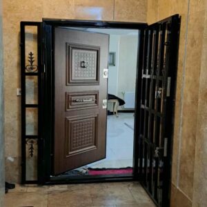 حفاظ آهنی درب منزل