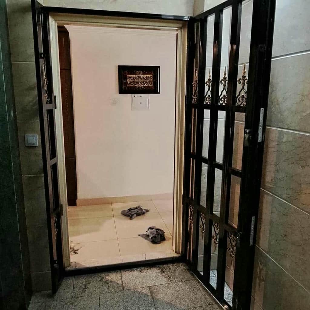 حفاظ درب لولایی درب آپارتمان