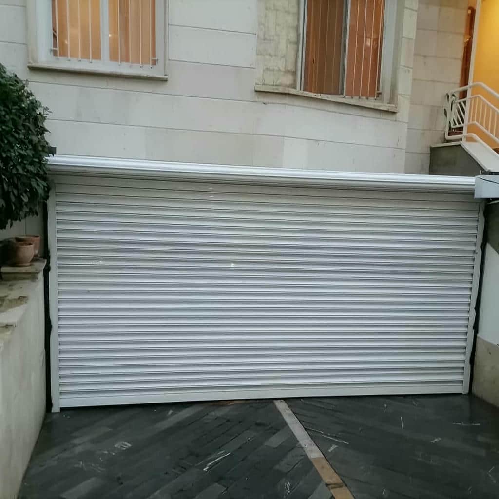 کرکره پارکینگ با ریل حرکتی مقاوم