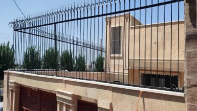 حفاظ کشی بالای دیوار با نرده محافظ طرح سر نیزه ای