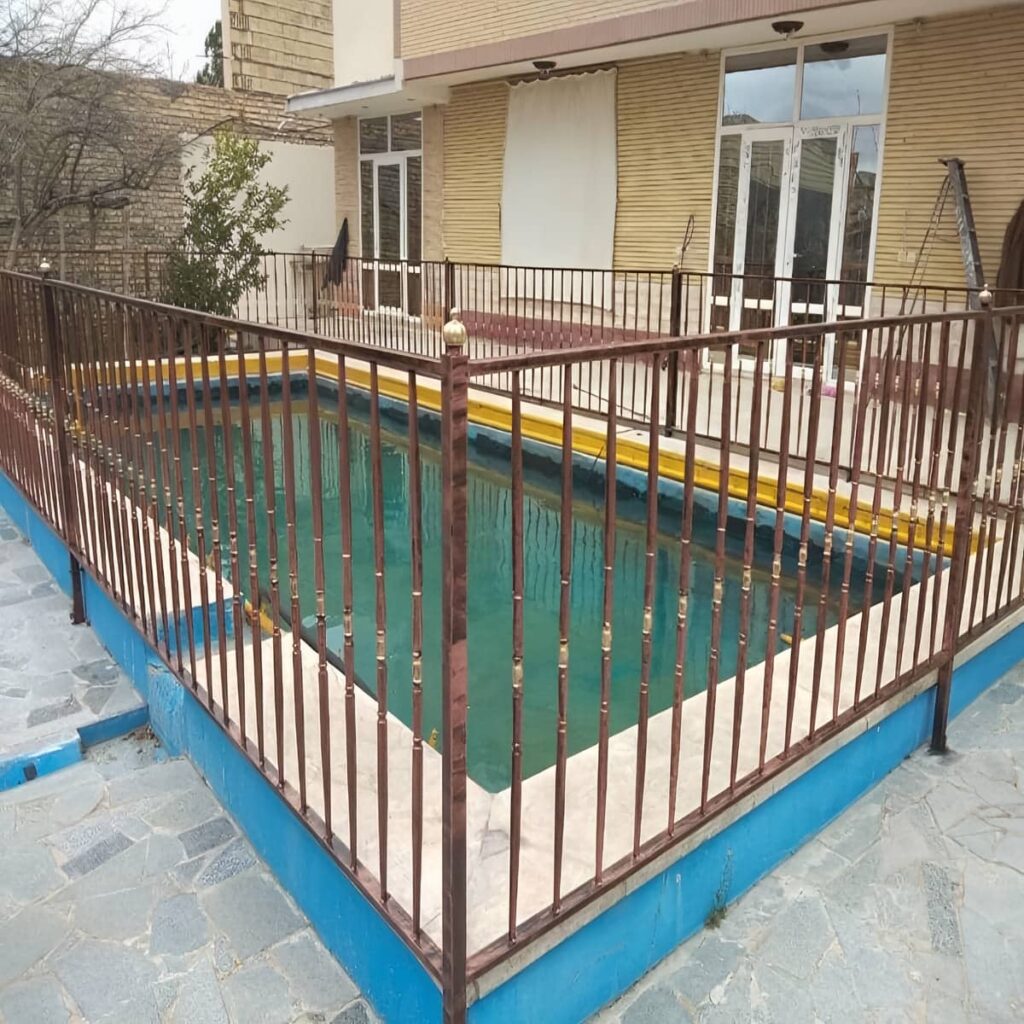 نرده حفاظ بالکن ساختمان