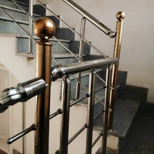 نرده استیل راه پله با پایه های براق و منظم