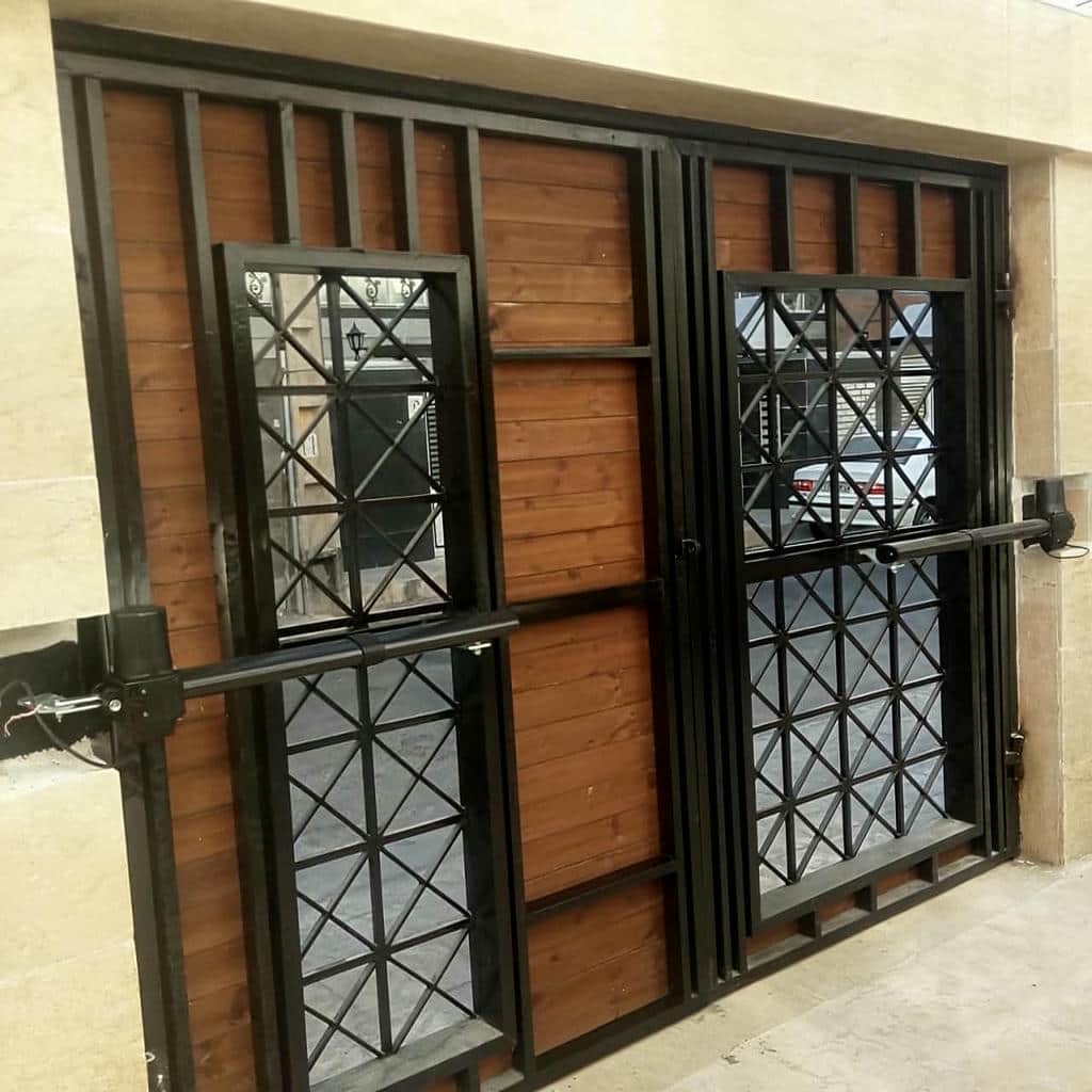 جک دو لنگه در مرحله اندازه گیری دقیق