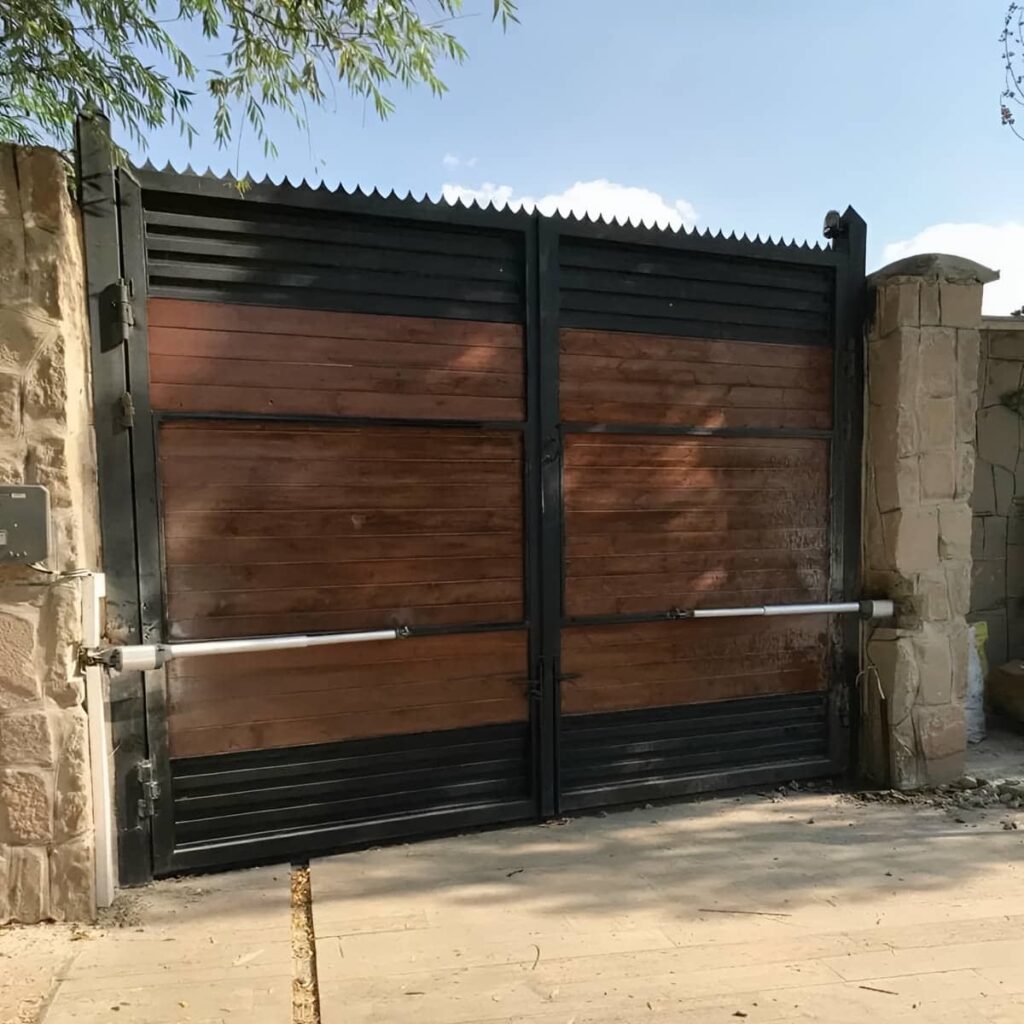 جک پارکینگی در مرحله نصب اصولی