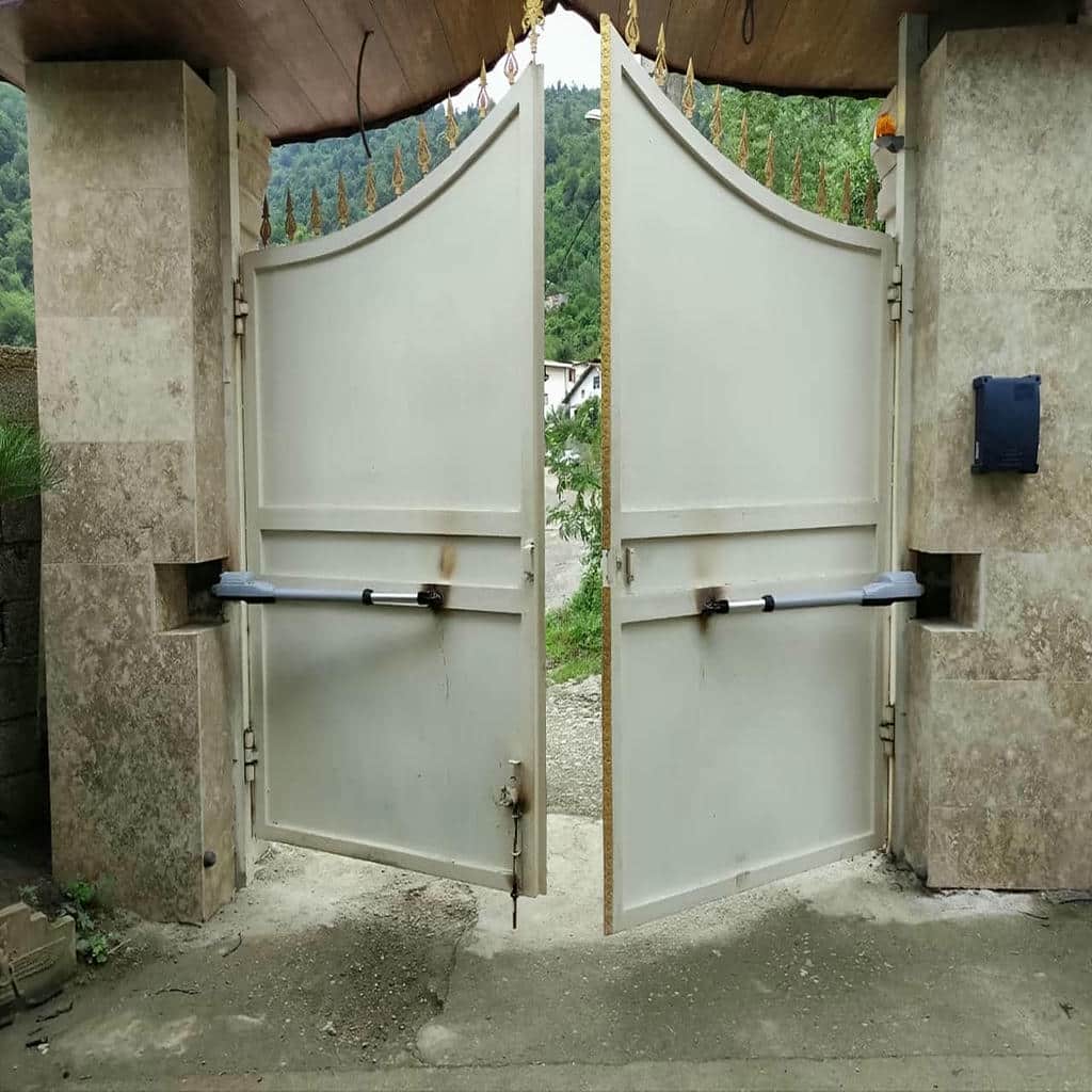 موتور درب پارکینگ با گیربکس مناسب حرکت درب