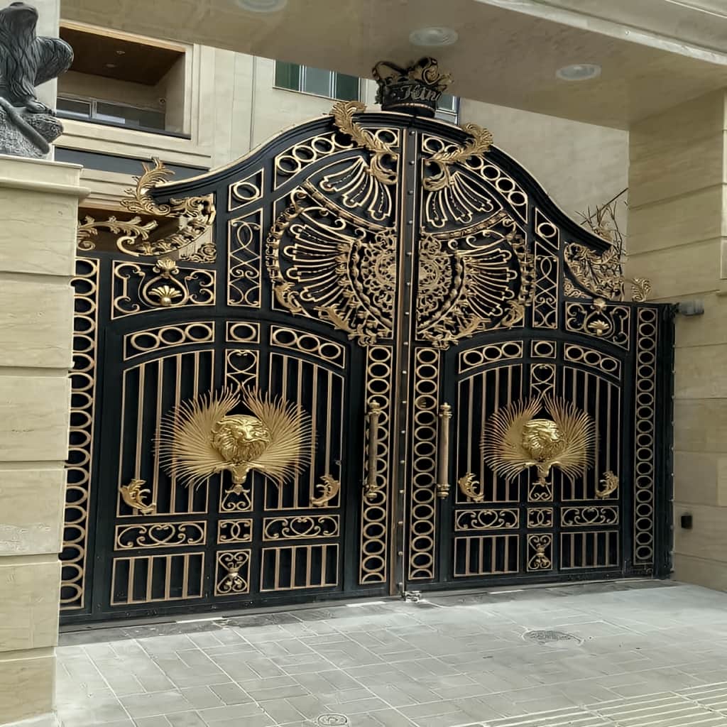 درب لوکس ویلا فلزی با طراحی مینیمال