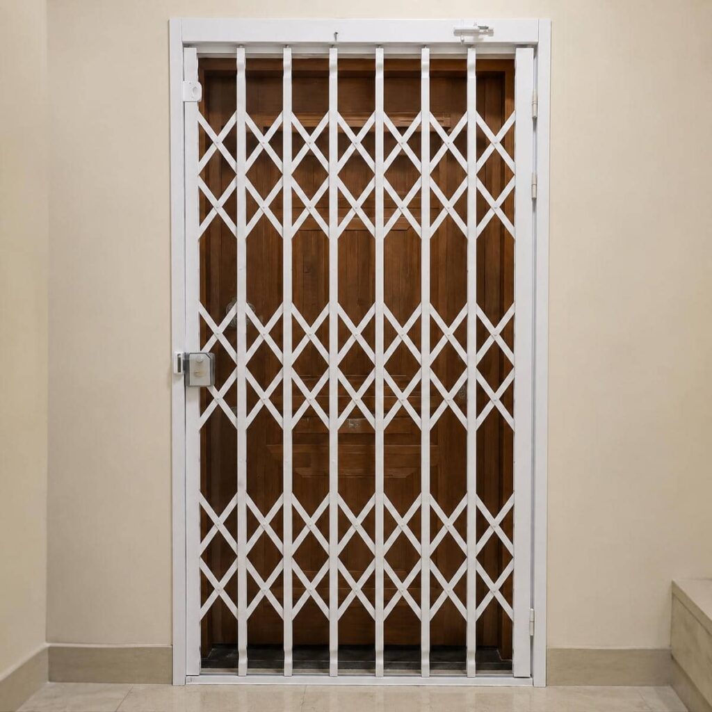 ویژگی درب آکاردئونی آهنی پارکینگ