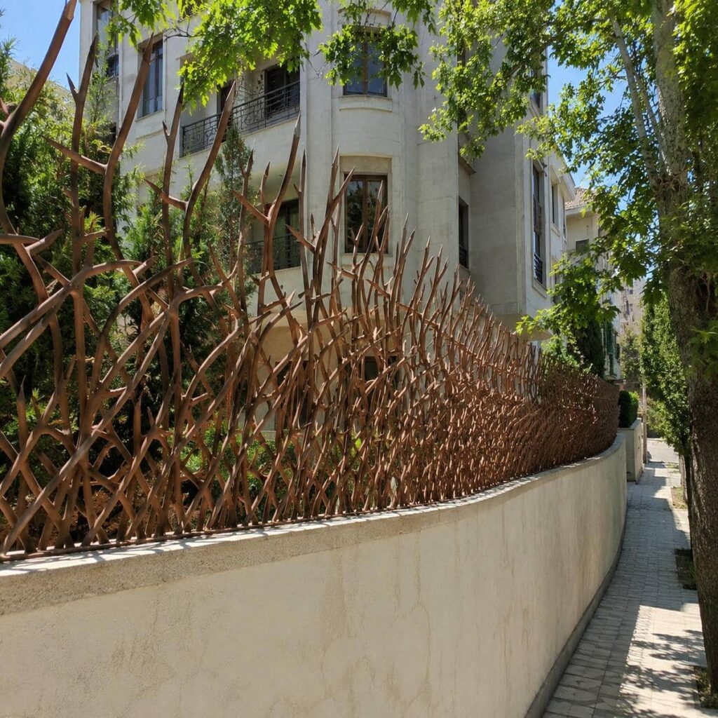 حفاظ شاخ گوزنی با جوشکاری منظم در مرحله کنترل کیفیت