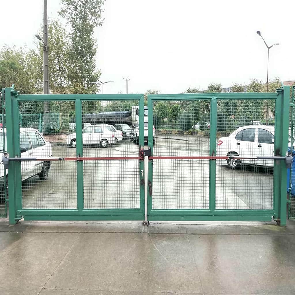 جک پارکینگی خرم آباد متناسب با عرض دهانه ورودی