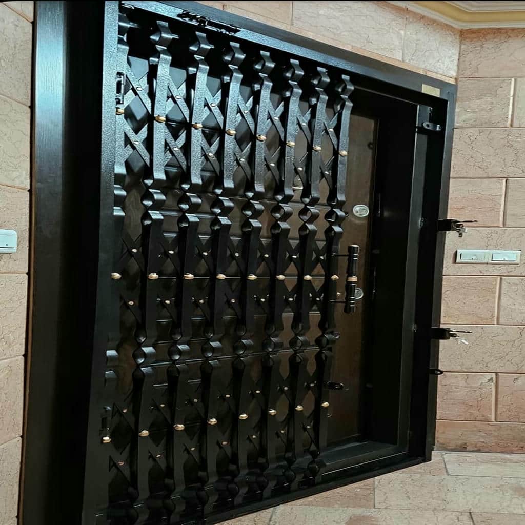 حفاظ درب آکاردئونی آماده نصب در استان اردبیل حفاظ درب آکاردئونی آماده نصب در استان اردبیل
