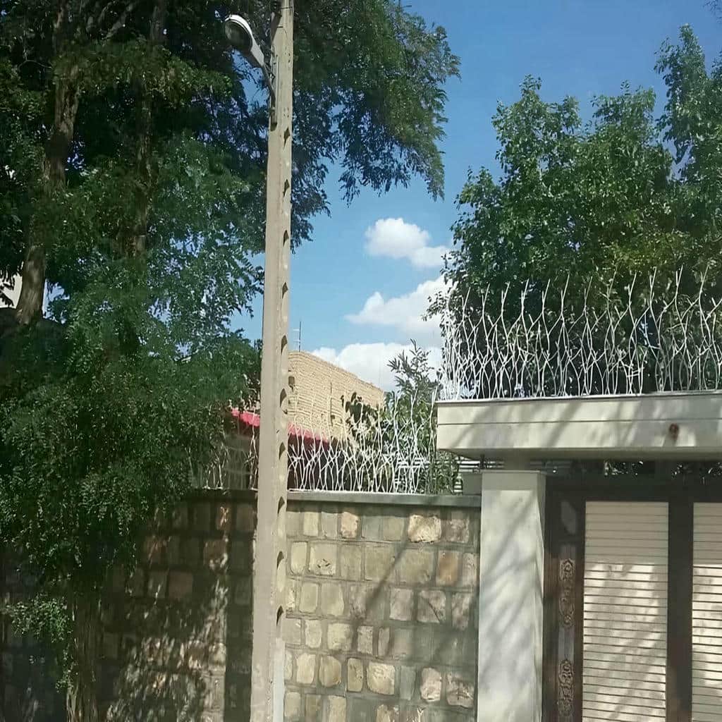حفاظ دیوار سفارشی مشکی در بجنورد