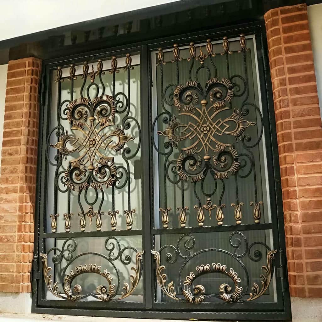 حفاظ پنجره با جوشکاری تمیز در یزد