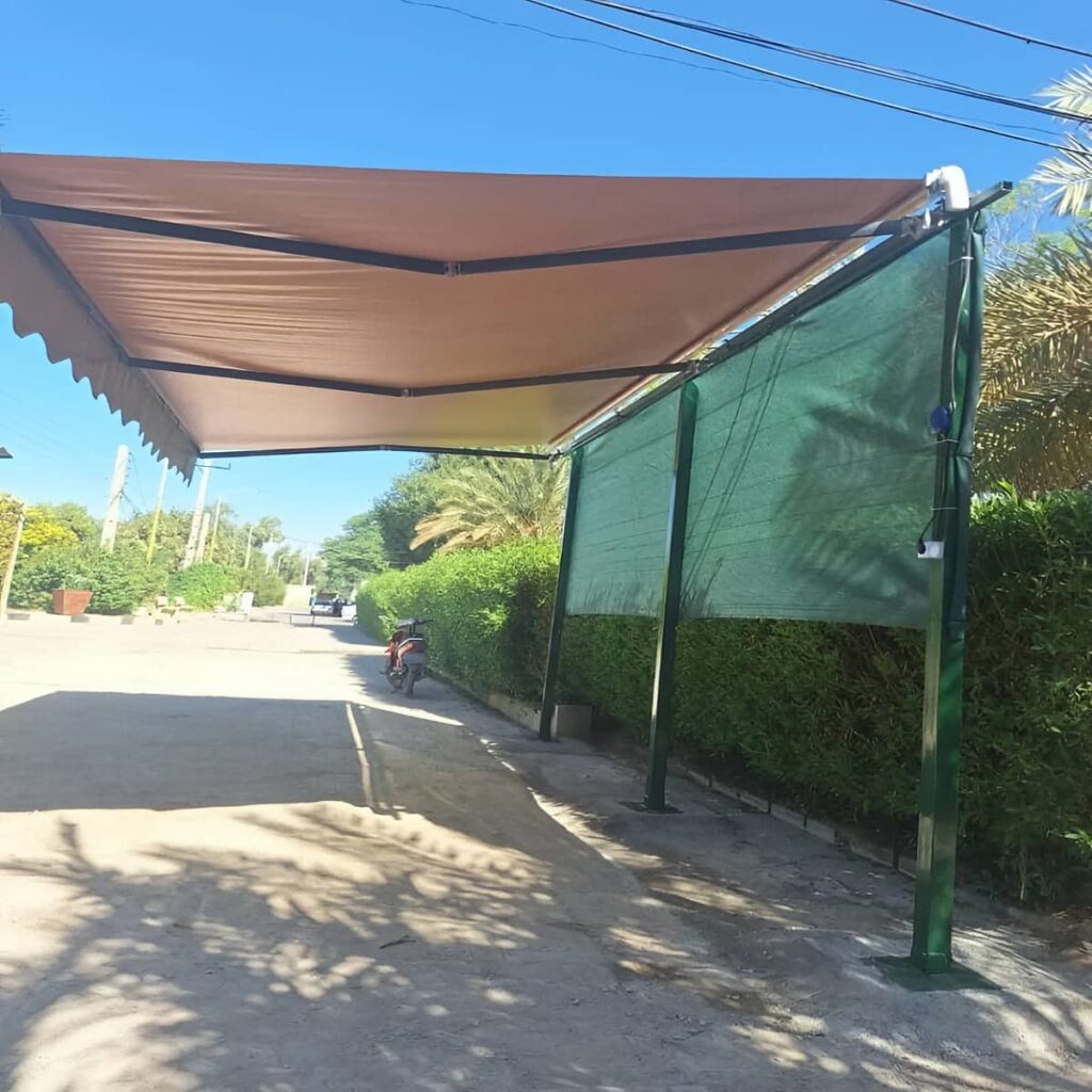سایبان برقی قم با پوشش روشن مسکونی