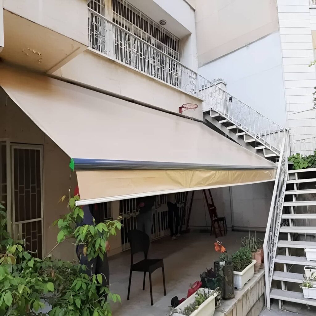 سایبان متحرک سنندج برای ورودی ویلا