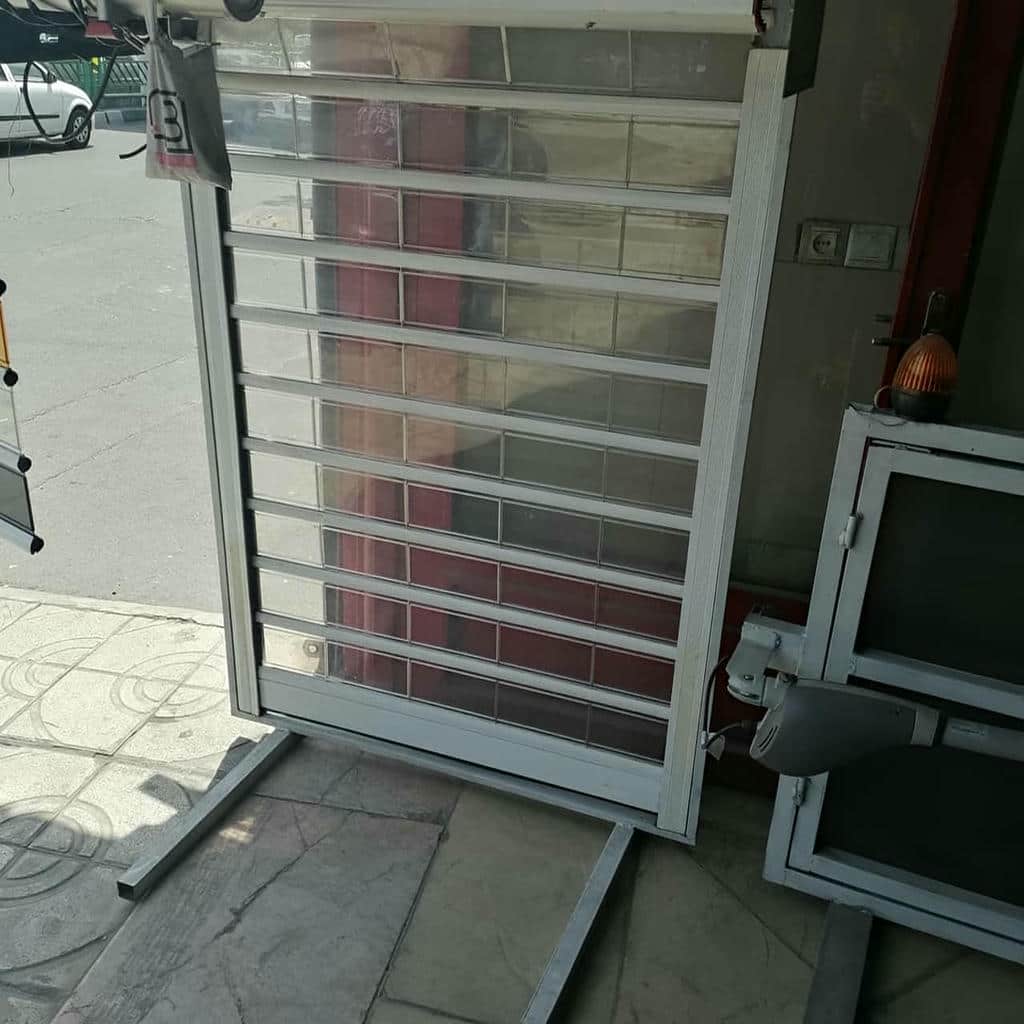 کرکره برقی مشکی با ریل جانبی در قزوین