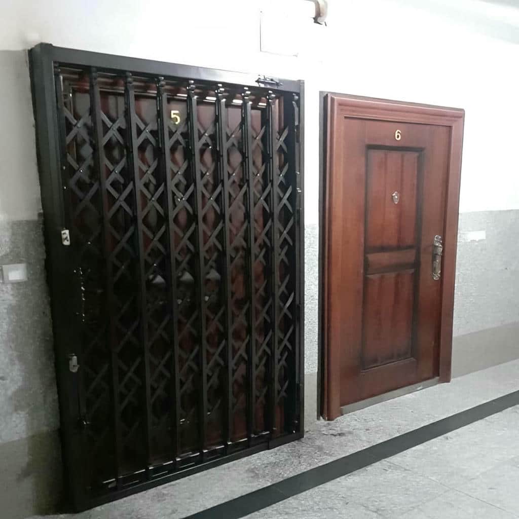 گارد آکاردئونی سفید با ابعاد اختصاصی بیرجند