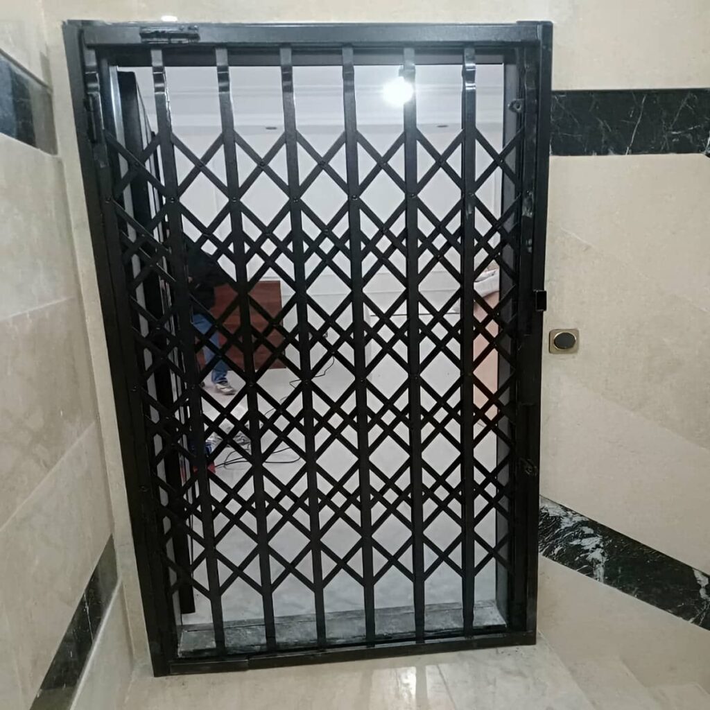 گارد آکاردئونی سفید متناسب با دهانه زاهدان