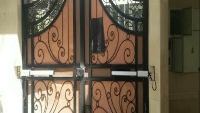جک درب پارکینگ استان البرز روی درب دو لنگه